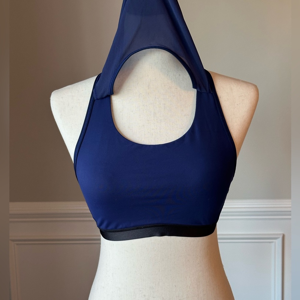 Lululemon Fit Physique Tank size 6 - Picture 10 of 12